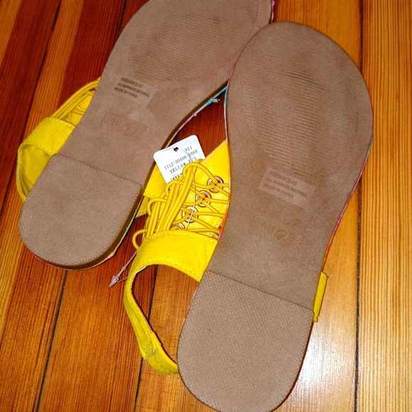 Sandals - Picture 2 of 2